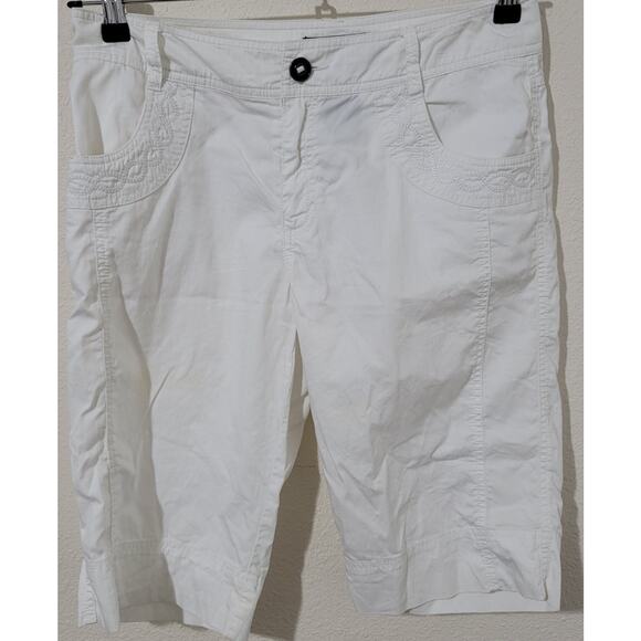 Tribal White Embroidered Bermuda Women's Shorts 6 Lightweight 100% Cotton - Picture 1 of 4